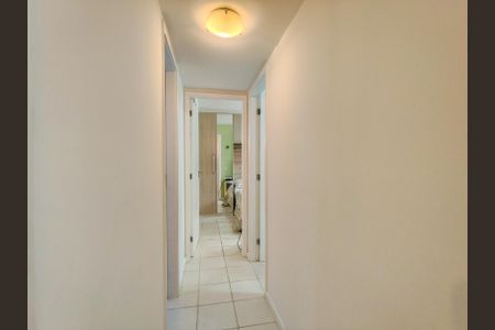 Apartamento à venda com 60m², 2 quartos e 1 vagaCorredor