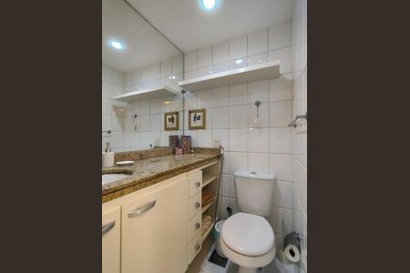 Apartamento à venda com 60m², 2 quartos e 1 vagaBanheiro Corredor