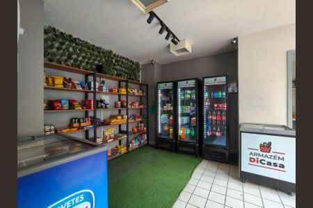 Apartamento à venda com 60m², 2 quartos e 1 vagaMercadinho