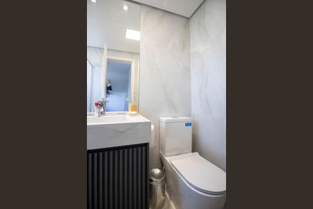 Apartamento à venda com 139m², 3 quartos e 3 vagas Apartamento à venda com 139m², 3 quartos e 3 vagasBanheiro Suíte 1