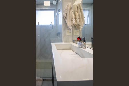 Apartamento à venda com 139m², 3 quartos e 3 vagas Apartamento à venda com 139m², 3 quartos e 3 vagasBanheiro Suíte 1