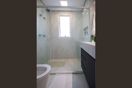 Apartamento à venda com 139m², 3 quartos e 3 vagas Apartamento à venda com 139m², 3 quartos e 3 vagas Banheiro Suíte 2