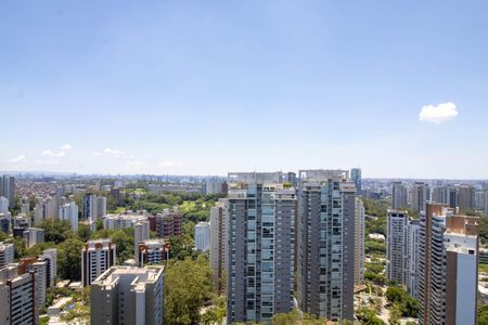 Apartamento à venda com 139m², 3 quartos e 3 vagas Apartamento à venda com 139m², 3 quartos e 3 vagasVista da Sacada