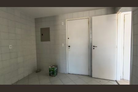 Apartamento para alugar com 214m², 3 quartos e 2 vagasCozinha e Área de Serviço 
