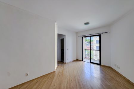 Sala de apartamento para alugar com 2 quartos, 69m² em Água Rasa, São Paulo
