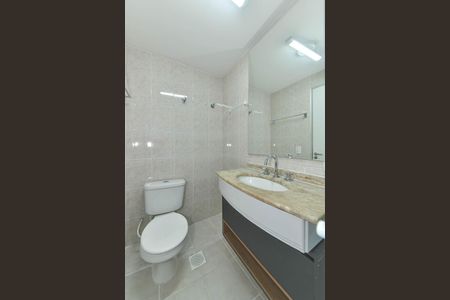 Apartamento à venda com 112m², 3 quartos e 1 vaga Apartamento à venda com 112m², 3 quartos e 1 vagaBanheiro da Suíte