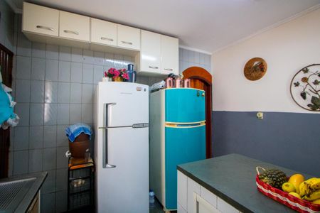 Casa à venda com 200m², 4 quartos e 2 vagas Casa à venda com 200m², 4 quartos e 2 vagasCozinha