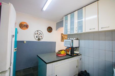 Casa à venda com 200m², 4 quartos e 2 vagas Casa à venda com 200m², 4 quartos e 2 vagasCozinha