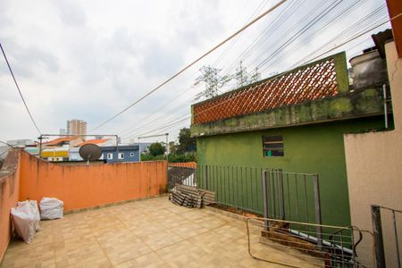 Casa à venda com 200m², 4 quartos e 2 vagas Casa à venda com 200m², 4 quartos e 2 vagasÁrea de serviço/Área externa