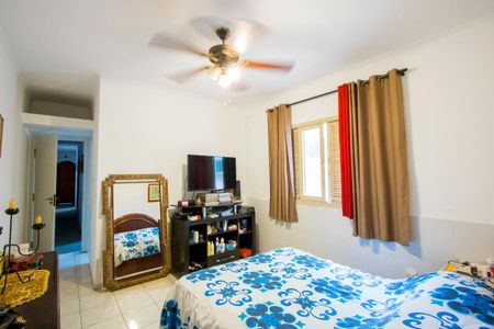 Casa à venda com 200m², 4 quartos e 2 vagas Casa à venda com 200m², 4 quartos e 2 vagasQuarto 1 - Suíte