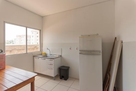 Apartamento à venda com 48m², 2 quartos e 1 vaga Apartamento à venda com 48m², 2 quartos e 1 vagaÁrea comum - Salão de festas