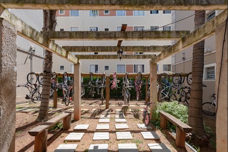 Apartamento à venda com 48m², 2 quartos e 1 vaga Apartamento à venda com 48m², 2 quartos e 1 vagaBicicletário