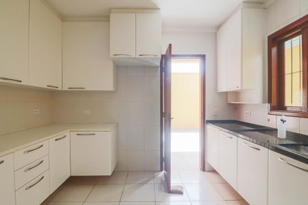 Casa para alugar com 125m², 3 quartos e 2 vagasCozinha