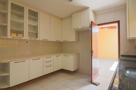 Casa para alugar com 125m², 3 quartos e 2 vagasCozinha