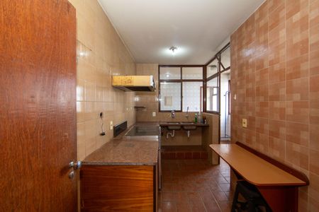 Apartamento à venda com 126m², 4 quartos e 2 vagasCOZINHA