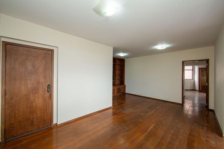 Apartamento à venda com 126m², 4 quartos e 2 vagasSALA