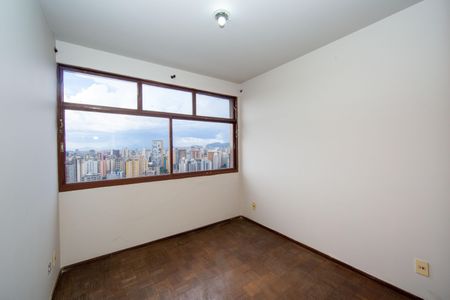 Apartamento à venda com 126m², 4 quartos e 2 vagasQUARTO3