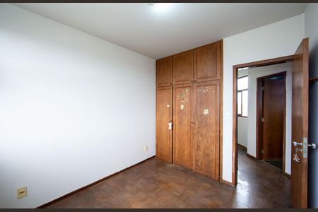 Apartamento à venda com 126m², 4 quartos e 2 vagasQUARTO3