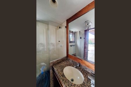 Casa de condomínio para alugar com 400m², 4 quartos e 4 vagasBanheiro Social