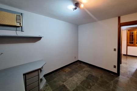 Casa de condomínio para alugar com 400m², 4 quartos e 4 vagasSuíte 4