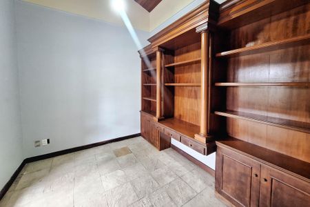 Casa de condomínio para alugar com 400m², 4 quartos e 4 vagasSala 2