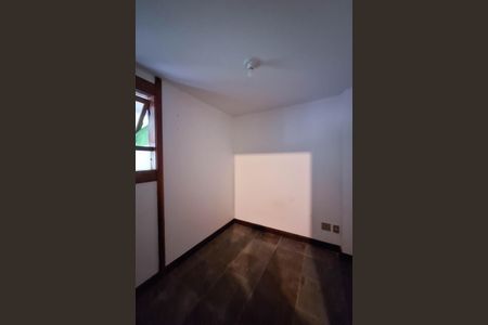 Casa de condomínio para alugar com 400m², 4 quartos e 4 vagasQuarto de Serviço 1