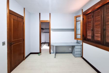 Casa de condomínio para alugar com 400m², 4 quartos e 4 vagasSuíte 2