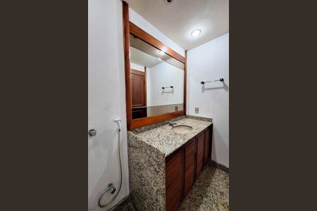 Casa de condomínio para alugar com 400m², 4 quartos e 4 vagasLavabo 2