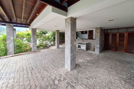 Casa de condomínio para alugar com 400m², 4 quartos e 4 vagasGaragem