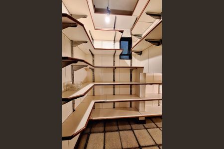 Casa de condomínio para alugar com 400m², 4 quartos e 4 vagasCozinha