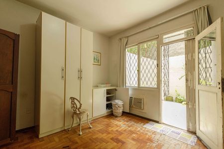 quarto 1  de apartamento à venda com 2 quartos, 71m² em Bom Fim, Porto Alegre