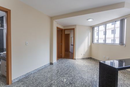 Sala de apartamento para alugar com 2 quartos, 62m² em Savassi, Belo Horizonte