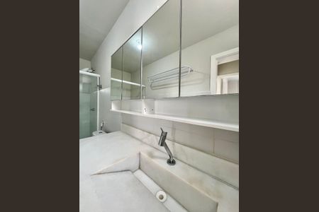 Banheiro de casa para alugar com 2 quartos, 120m² em Taquaral, Campinas