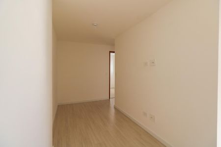 Sala de apartamento para alugar com 2 quartos, 54m² em Vila Maria Leonor, Diadema