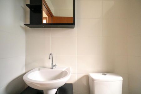 Apartamento para alugar com 54m², 2 quartos e 1 vaga Apartamento para alugar com 54m², 2 quartos e 1 vagaBanheiro