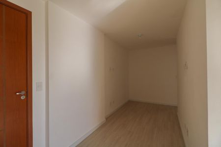 Sala de apartamento para alugar com 2 quartos, 54m² em Vila Maria Leonor, Diadema