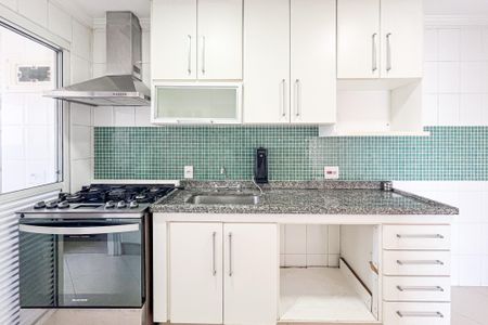 Apartamento para alugar com 94m², 2 quartos e 2 vagas Apartamento para alugar com 94m², 2 quartos e 2 vagasCozinha