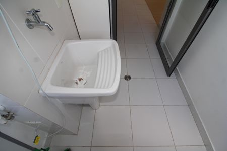 Apartamento para alugar com 64m², 2 quartos e 1 vagaÁrea de Serviço