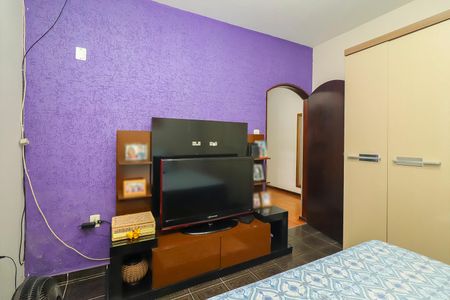 Quarto 1 de casa para alugar com 2 quartos, 149m² em Parque Guarani, São Paulo