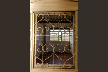 Casa à venda com 98m², 4 quartos e 2 vagasQuarto 2 - Janela - Casa 1