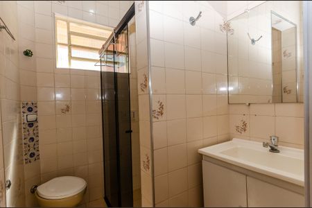 Casa à venda com 98m², 4 quartos e 2 vagasBanheiro - Casa 1
