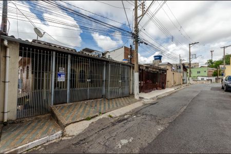 Casa à venda com 98m², 4 quartos e 2 vagasFachada