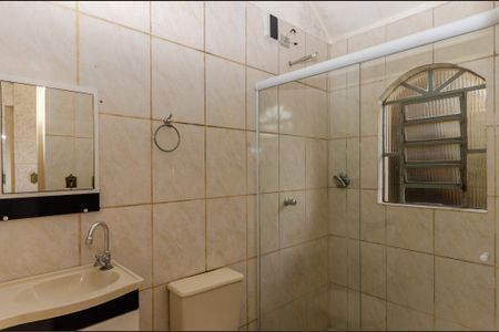 Casa à venda com 98m², 4 quartos e 2 vagasBanheiro - Casa 3