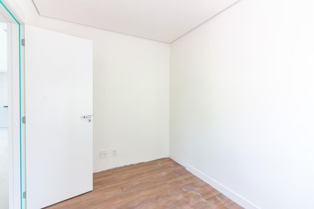 Apartamento para alugar com 77m², 2 quartos e 2 vagasQuarto 