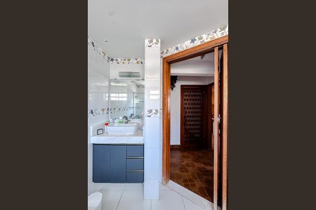 Apartamento à venda com 92m², 3 quartos e 1 vaga Apartamento à venda com 92m², 3 quartos e 1 vagaBanheiro