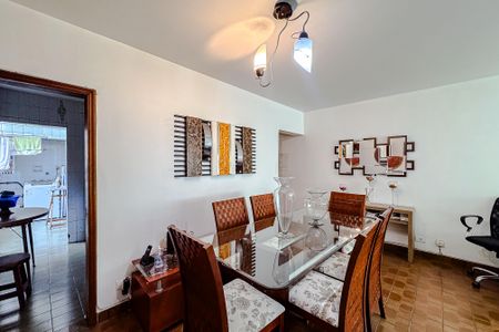 Apartamento à venda com 92m², 3 quartos e 1 vaga Apartamento à venda com 92m², 3 quartos e 1 vagaSala