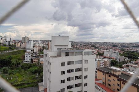 Apartamento à venda com 69m², 3 quartos e 1 vagaQuarto 2 - Vista
