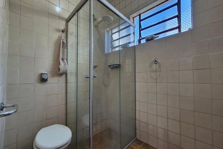 Casa à venda com 160m², 4 quartos e 2 vagasBanheiro