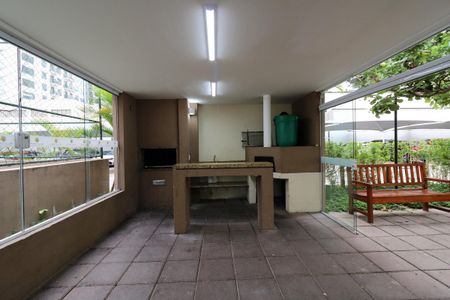 Apartamento à venda com 64m², 2 quartos e 1 vagaÁrea Comum - Churrasqueira 2
