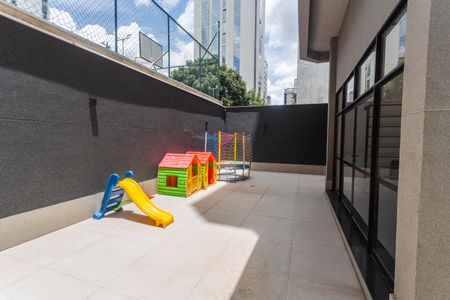Apartamento para alugar com 200m², 4 quartos e 3 vagas Apartamento para alugar com 200m², 4 quartos e 3 vagasÁrea comum - Playground